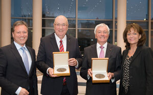 v. l. Verbandsdirektor Ralph Schlusche, Helmut Beck, Uwe Kleefoot, Verbandsvors. Dr. Eva Lohse (Foto Quelle: VRRN)